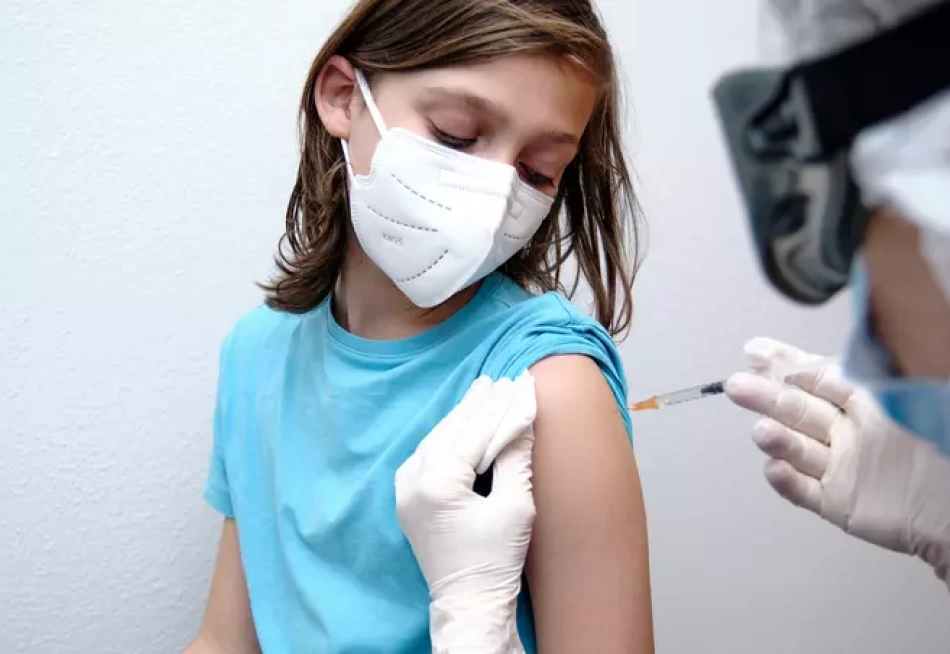 Governo de Minas pediu autorização à Anvisa para comprar vacina para imunizar os jovens com idade entre 12 e 17 anos contra à Covid-19