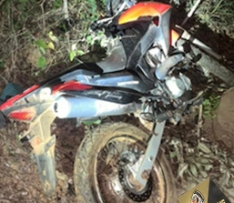 Motocicleta furtada é recuperada pela Polícia Militar em Pitangui