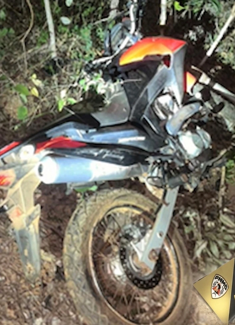 Motocicleta furtada é recuperada pela Polícia Militar em Pitangui
