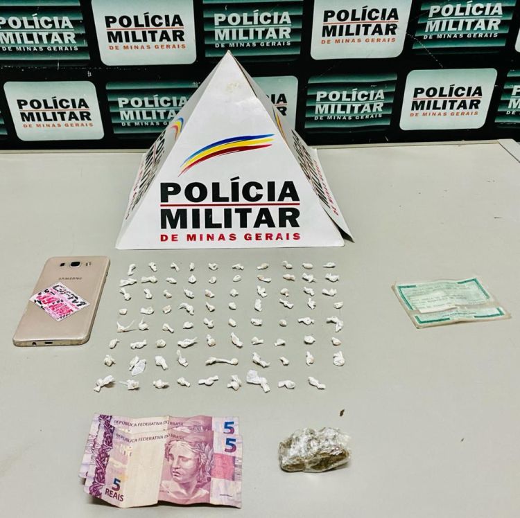 Polícia Militar prende homem que fazia tráfico de drogas no bairro Providência, em Pará de Minas