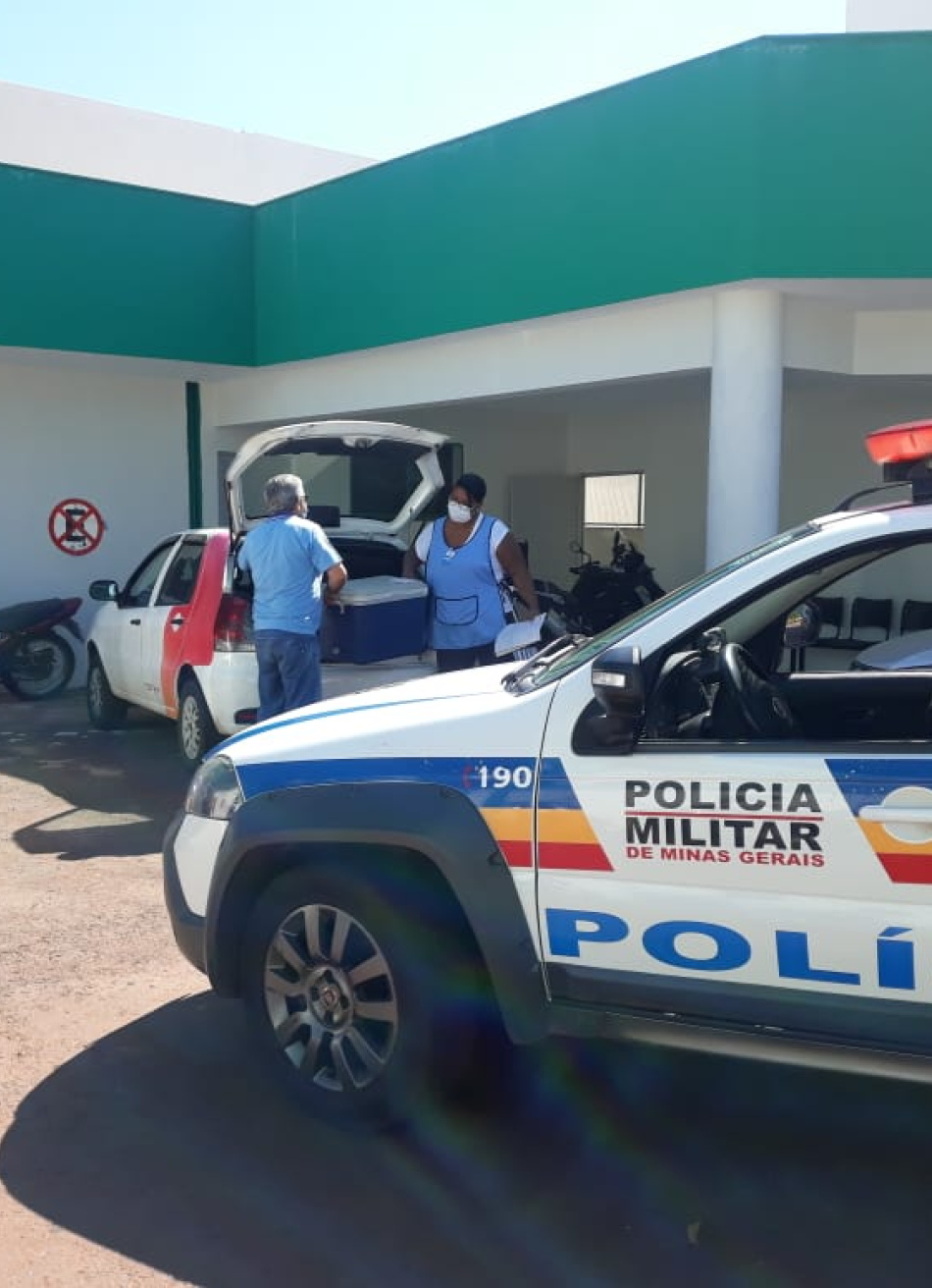 Militares da 19ª Cia realizam a escolta de remessa de vacinas contra a Covid-19 para Pará de Minas e cidades vizinhas