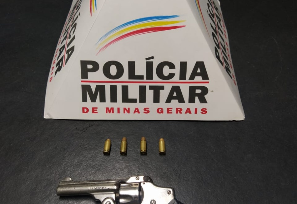 Homem é detido pela Polícia Militar em Pitangui por porte ilegal de arma de fogo