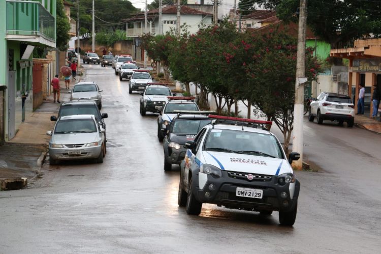 Operação Campo Limpo de combate ao tráfico de drogas prende 16 pessoas em Bambuí