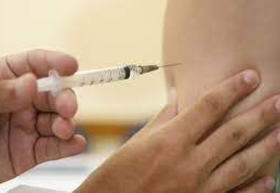 Adolescentes de 12 a 17 anos de Pará de Minas com deficiência permanente, comorbidades, gestantes e puérperas recebem nesta quarta-feira a primeira dose da vacina contra a Covid-19