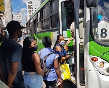 Turi anuncia reforços de veículos nas linhas de maior demanda no município