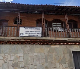 Belo Horizonte – Servidora administrativa é presa por suspeita de desvio de armas