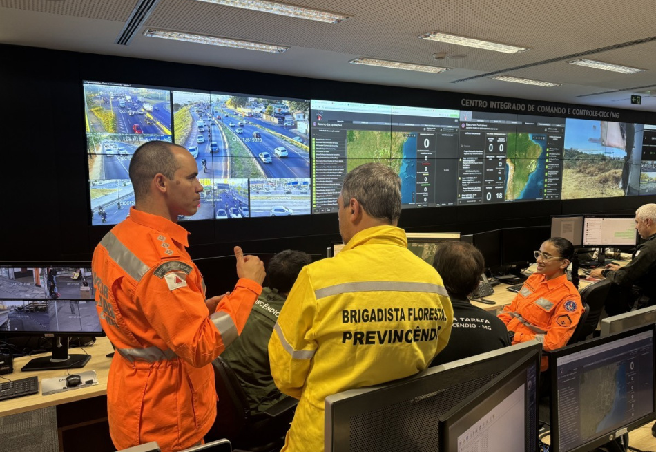 Corpo de Bombeiros de Minas Gerais intensifica capacitação de mais de 300 agentes para atuação no período crítico de incêndios em vegetação