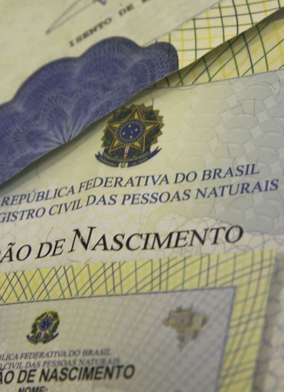 Campanha busca alterar certidões de nascimento com pai ausente