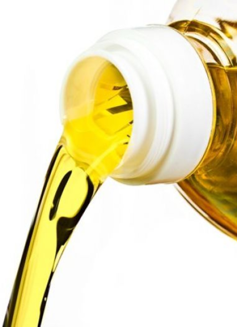 Com 450 litros de óleo arrecadados no primeiro mês, Águas de Pará de Minas continua campanha "Troca óleo"