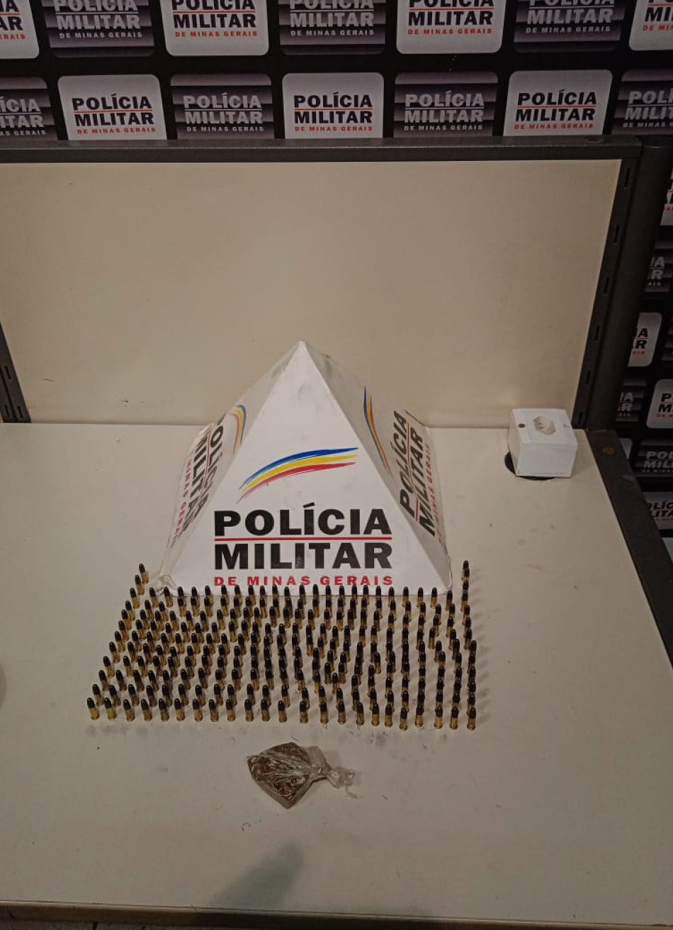 Polícia Militar apreende mais de 200 munições calibre .22 em Divinópolis